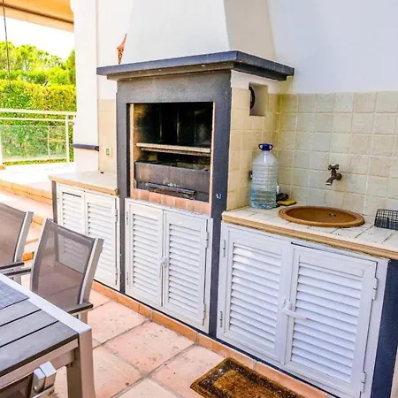 Apartment Huzav Beachfront Villa, Puerto Banus,