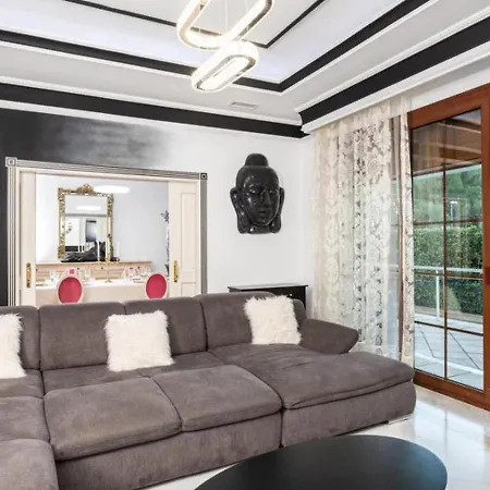 Huzav Beachfront Villa, Puerto Banus, * Marbella