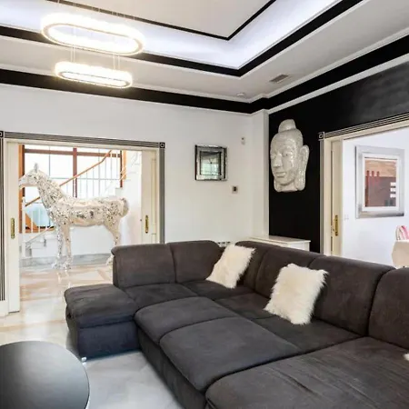 Huzav Beachfront Villa, Puerto Banus, * Marbella
